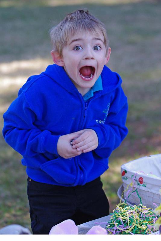 2010-04-04 Jamie Easter Egg Hunt 01.jpg